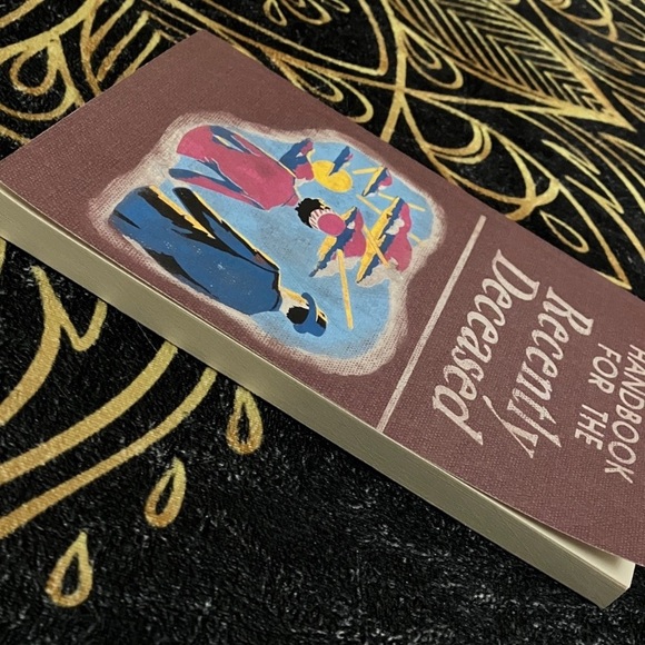 Rare Beetlejuice Bundle, Limited edition design shirt / replica movie book - Picture 10 of 15